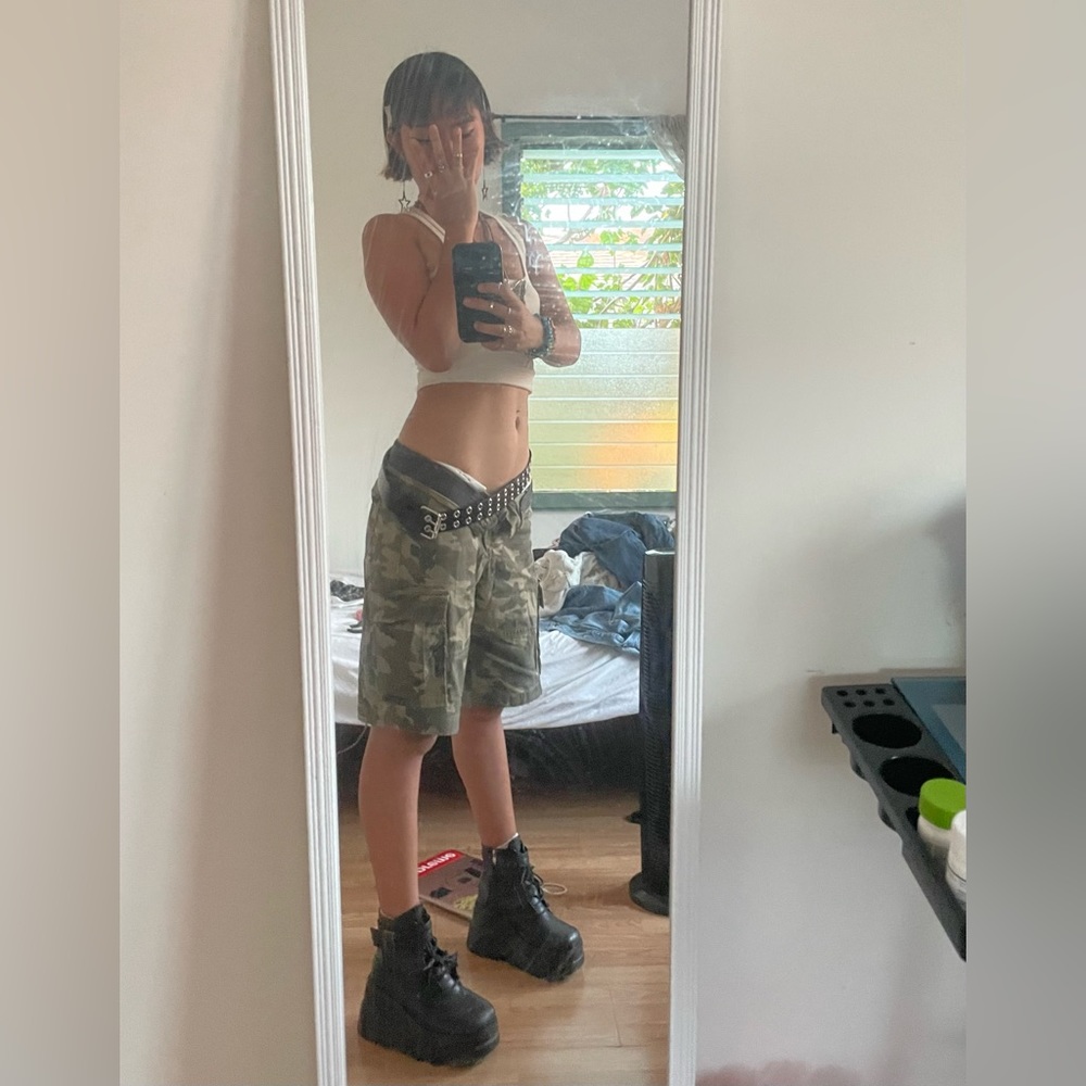 Meet your Posher, Rae - Picture 3 of 10